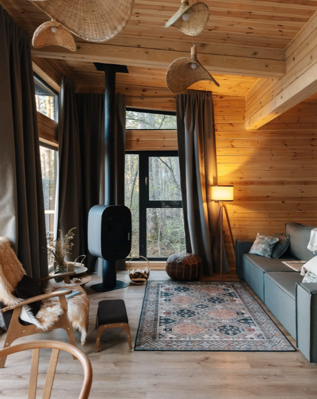 Бунгало с дровяным камином и террасой