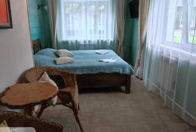 Изумрудный