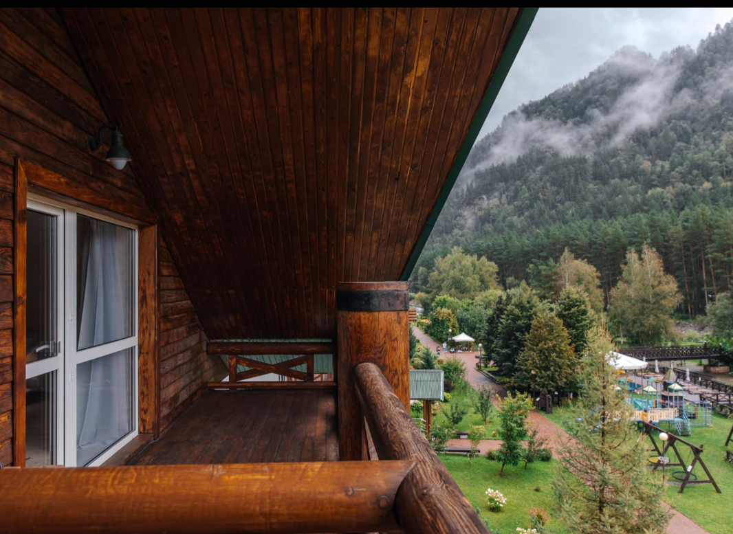 Премьер, вид на реку | Корпус «Ступени»