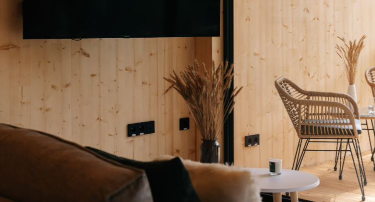 Барнхаус с террасой и купелью