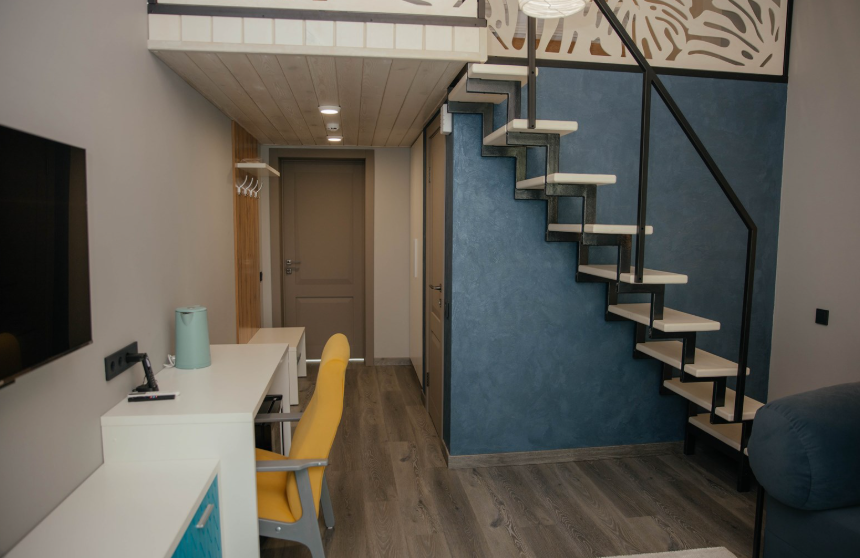 Двухуровневый Джуниор Сюит 