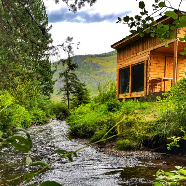 Домик 2х местный с видом на р. Мены