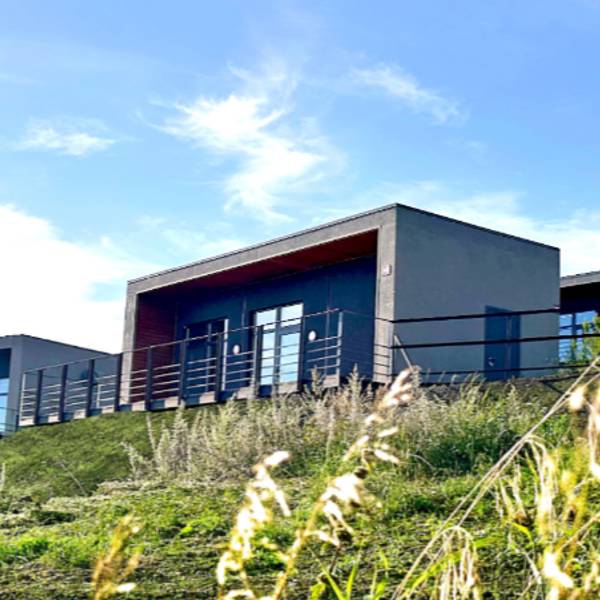 Дом на первой линии М1