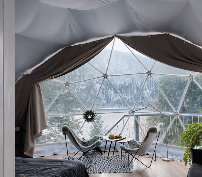 Купол с сауной и видом на озеро